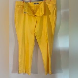 Above-ankle, side zipper, pants